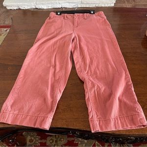 Wide legged cropped jeans